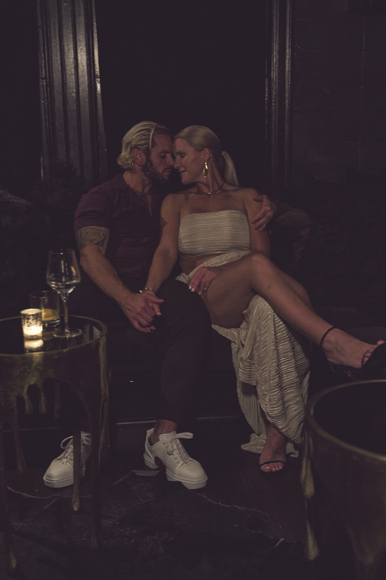 Jarred and Katelyn Curcio, couples coaches in Austin, together at night